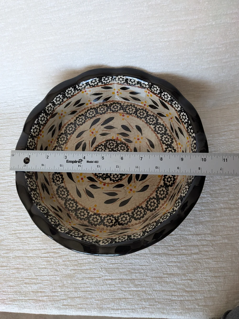 Temp-Tations By Tara Ceramic Hand painted Pie Plate 9